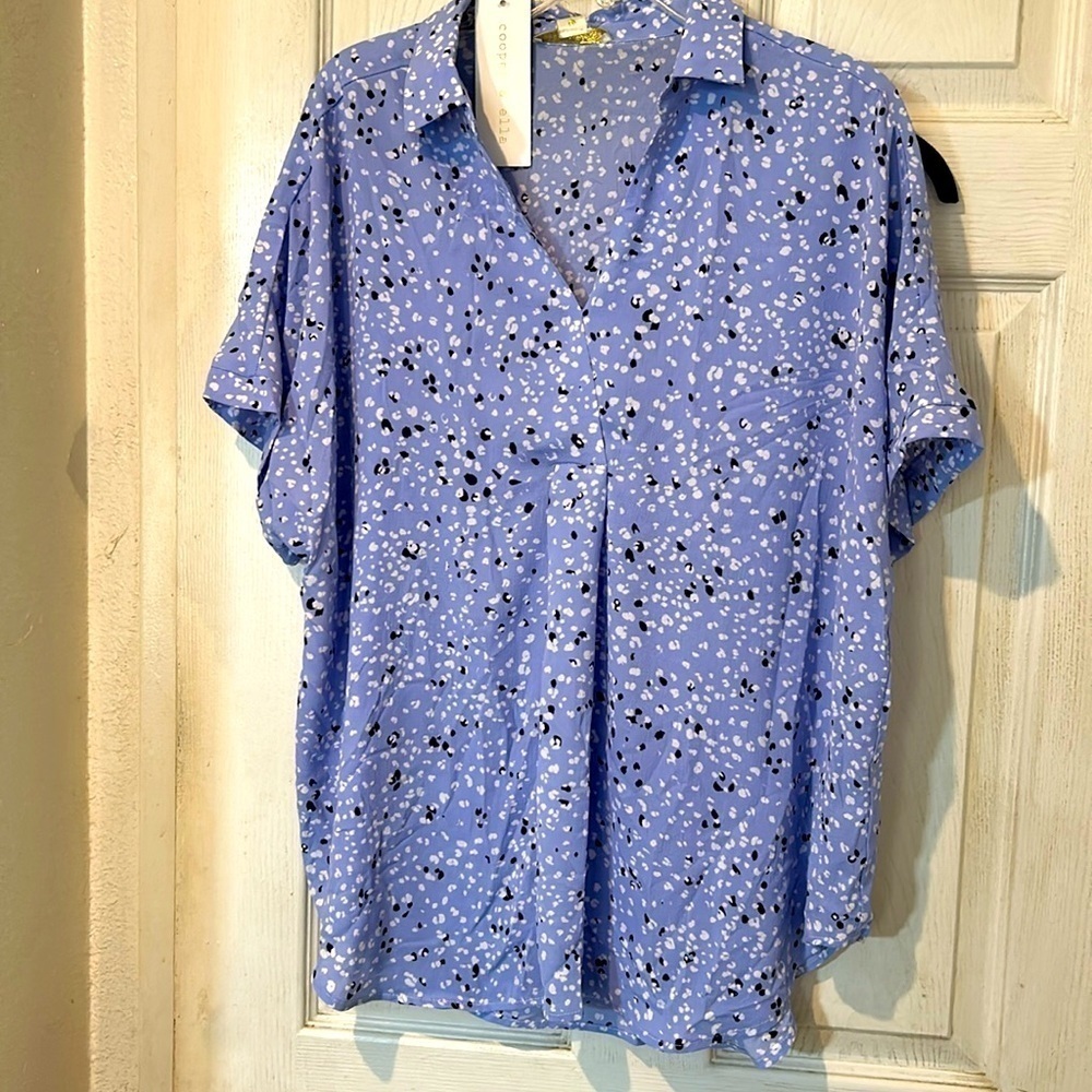 NWT “Cooper & Ella” Blue Spot Short Sleeve Top